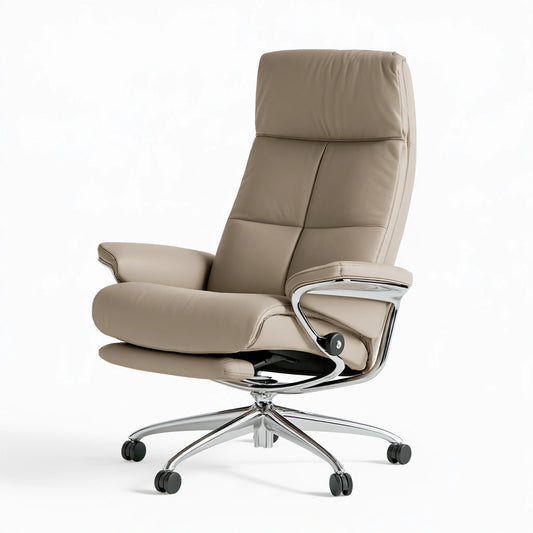 Fauteuil de bureau direction en cuir à dossier haut, coloris taupe